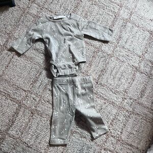 Zara Baby Outfit Set - bodysuit and leggings